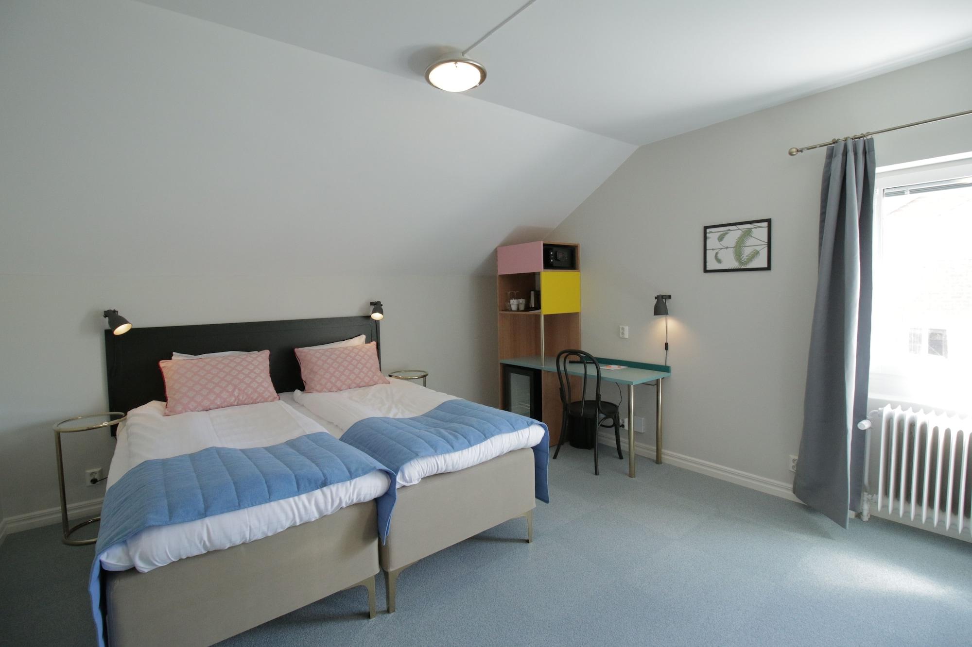 2home Hotel 3*