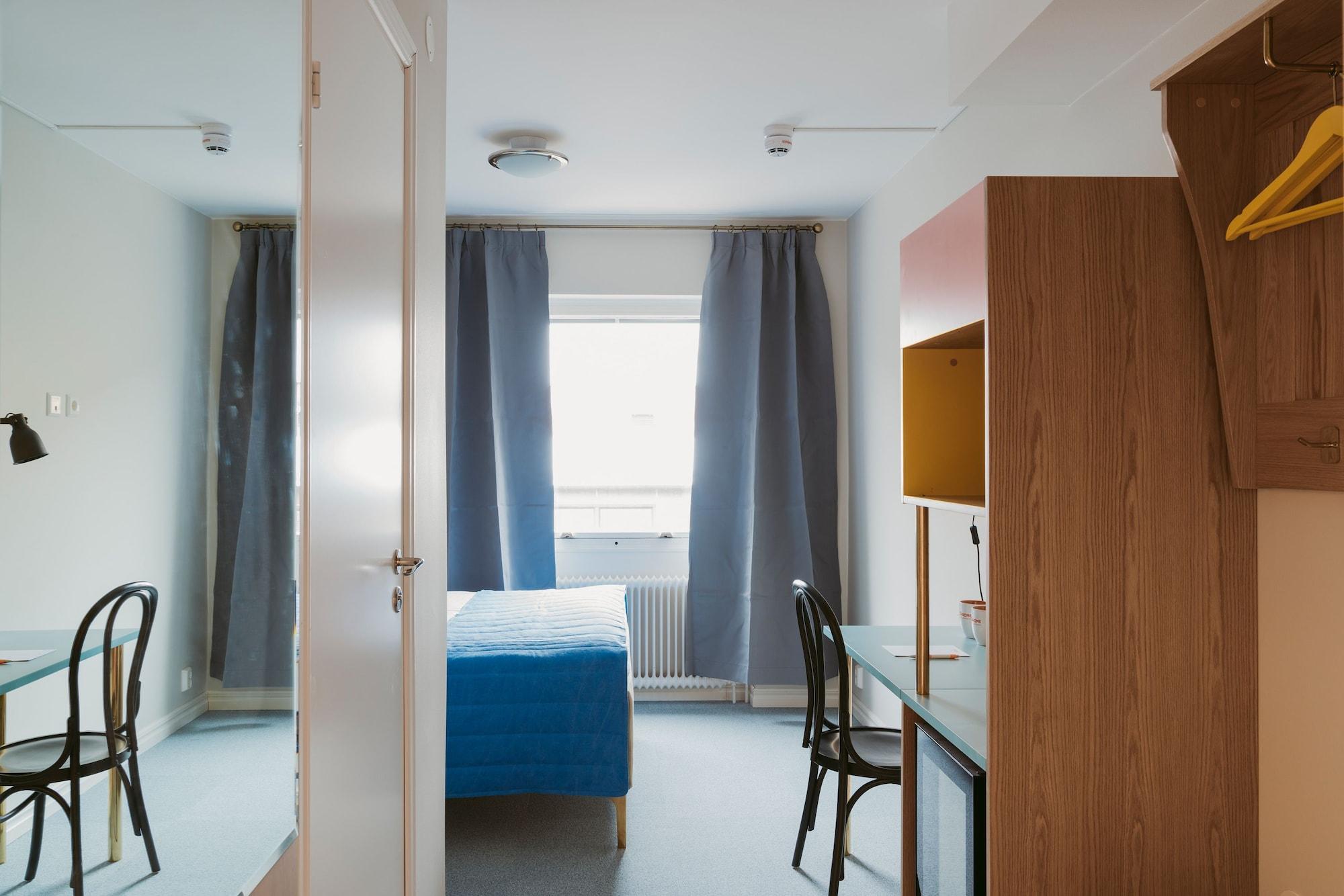 2home Hotel 3*